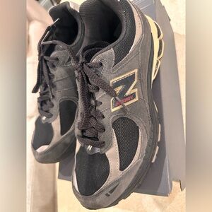 New Balance 2002R Grey/Pink